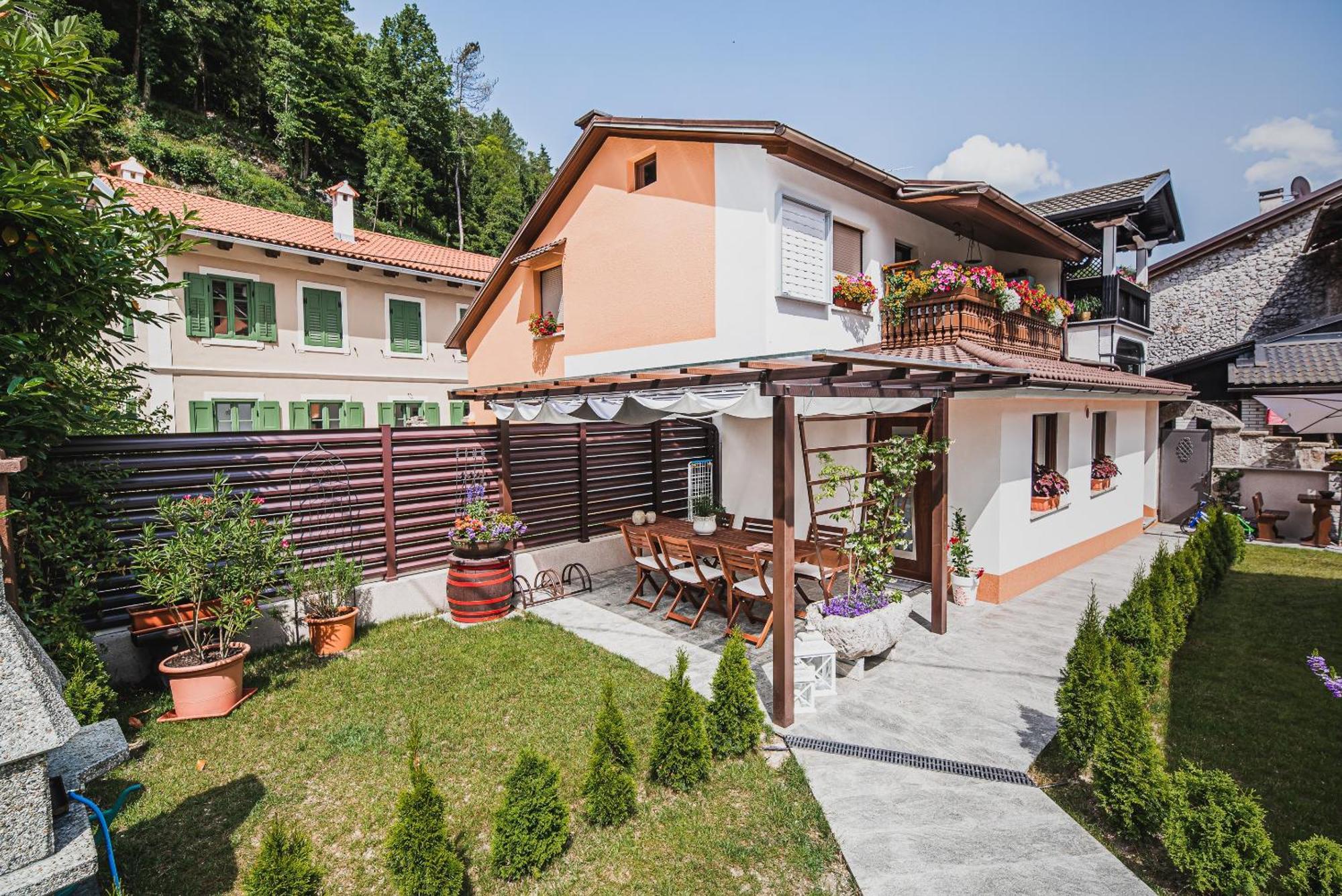 Gotar Apartment With Garden Kobarid Quarto foto